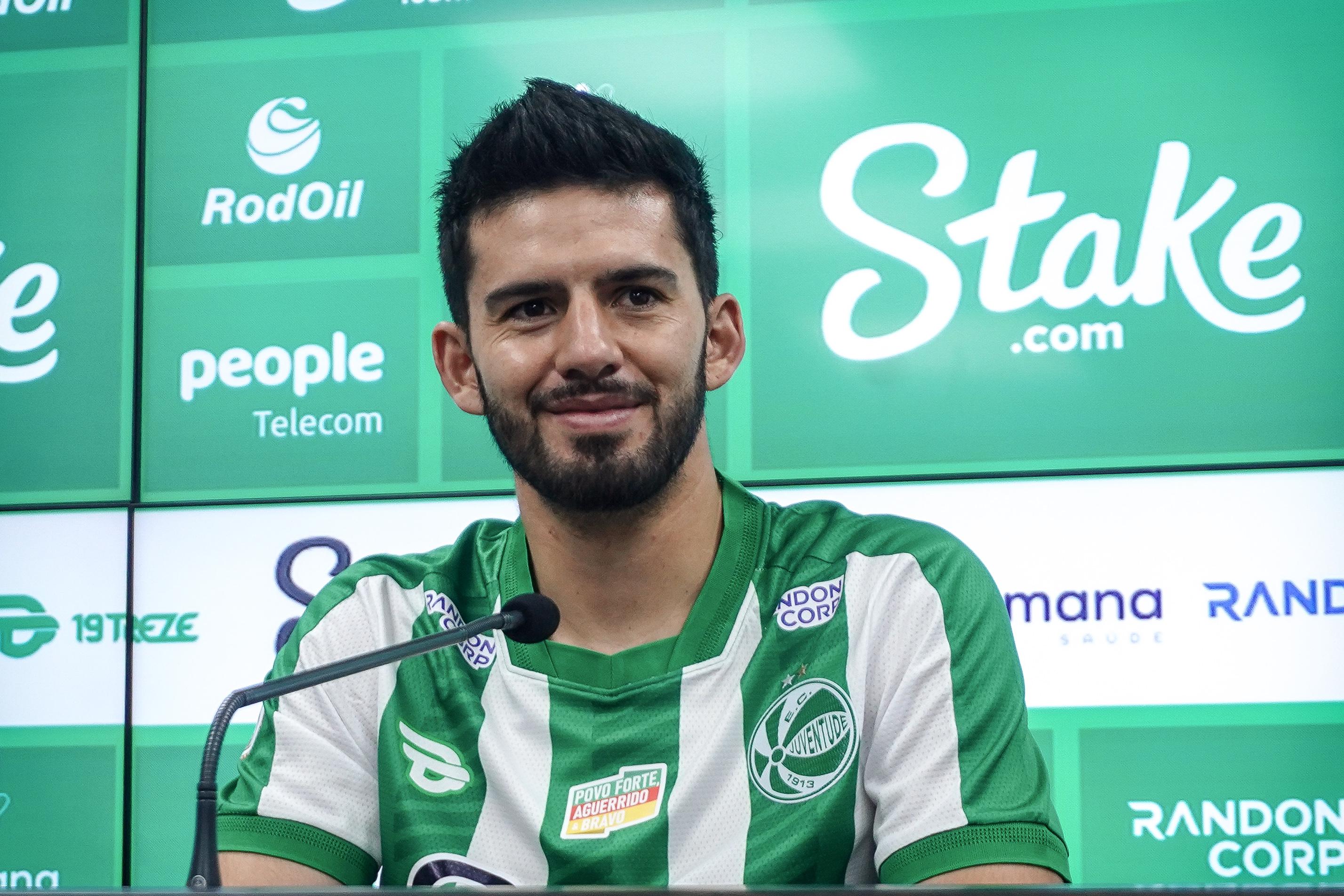 Reforço na área! Juventude apresenta oficialmente o atacante equatoriano Ronie Carrillo