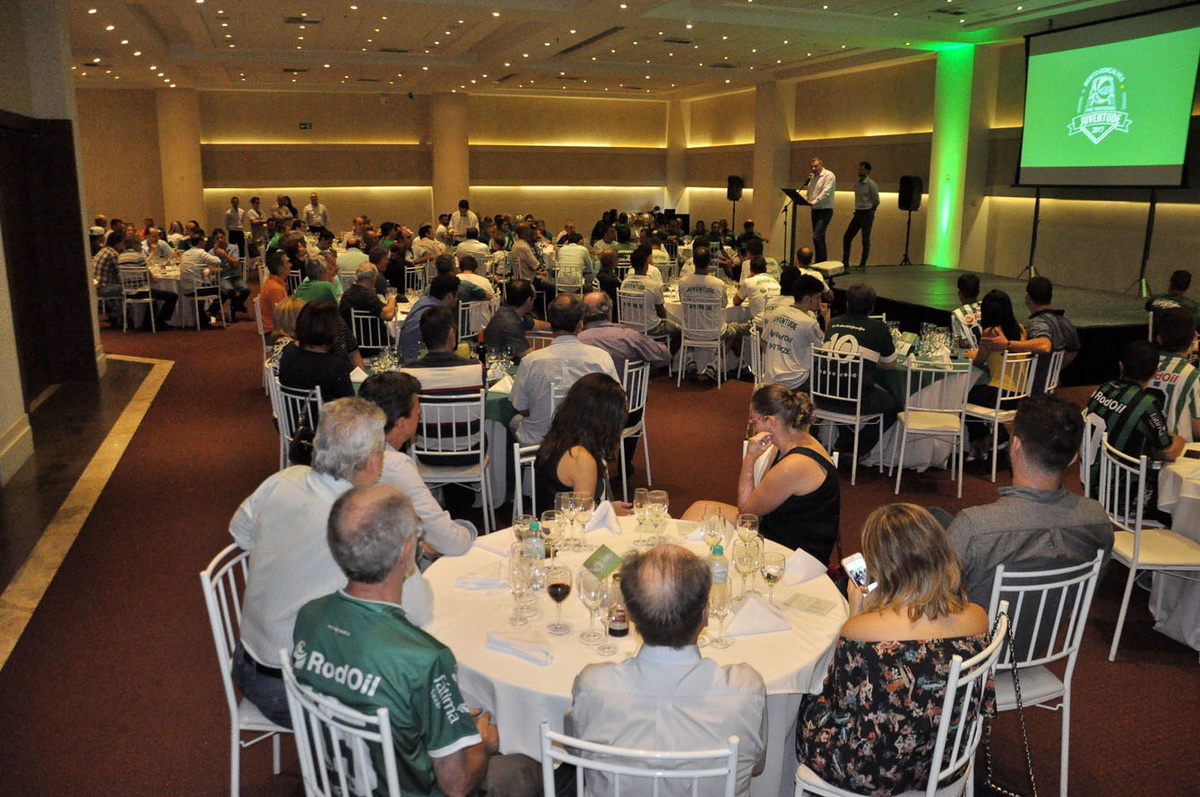 Jantar reuniu mais de 150 Jaconeros em Bento Gonçalves