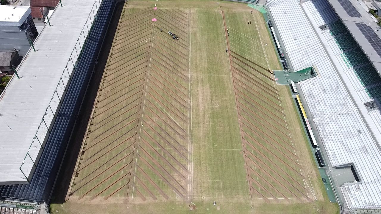 Juventude inicia reforma no gramado do Jaconi visando a temporada 2024