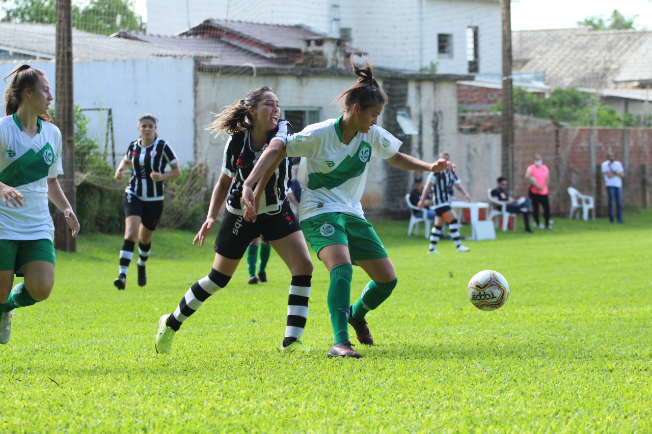 Esmeraldas fazem bom jogo, mas são superadas no Gauchão