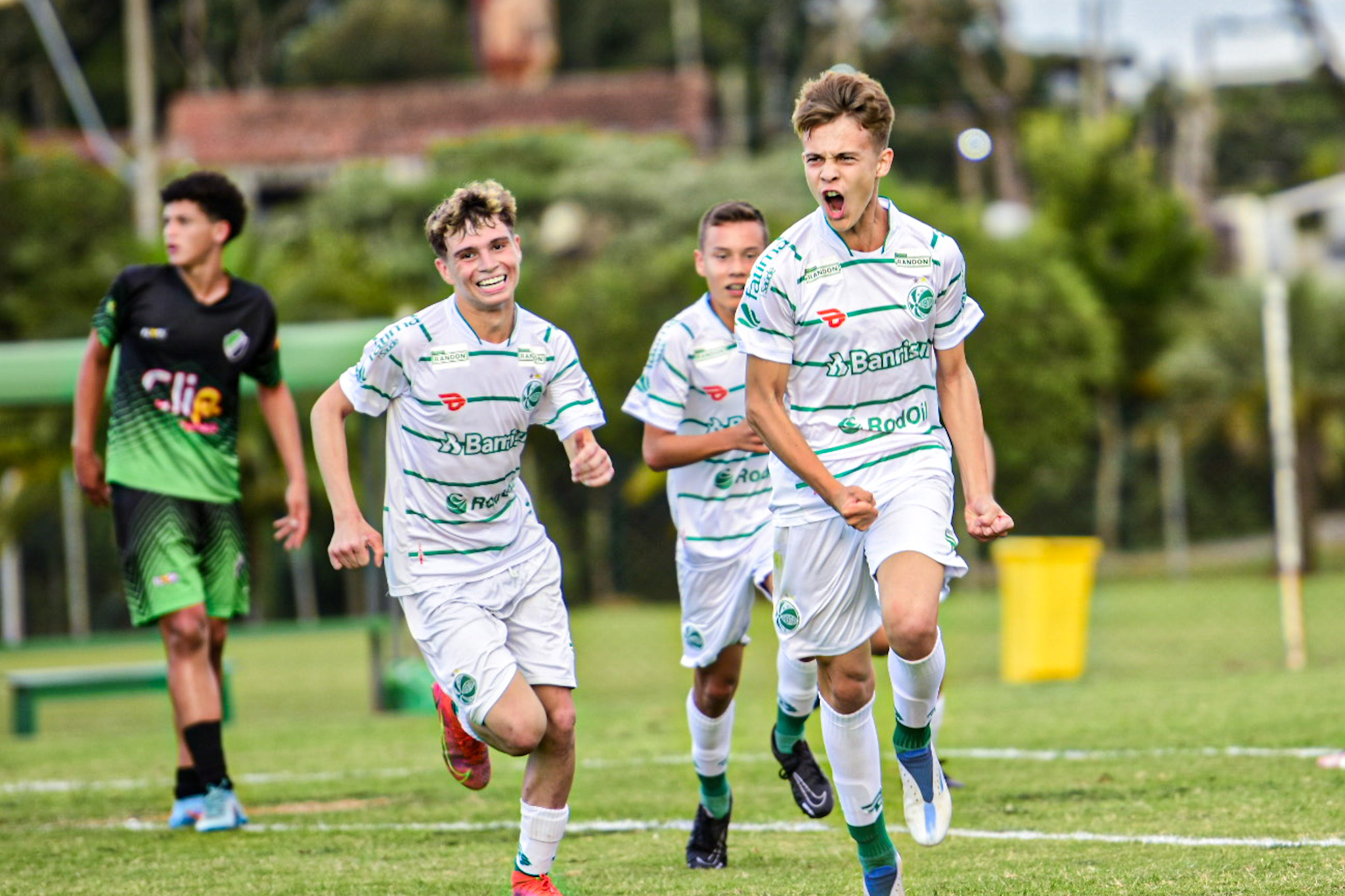 De goleada!! Sub-15 do Ju vence mais uma e mantém o 100% na Liga Serrana