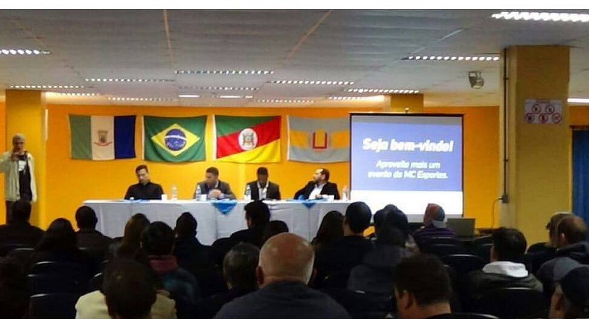 Gerente Atilio Zugno participa do 1º Fórum Gaúcho de Futebol