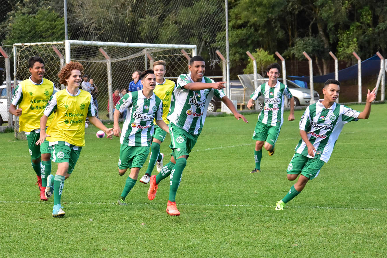 Juventude vence Ca-Ju na estreia do Gauchão sub-15