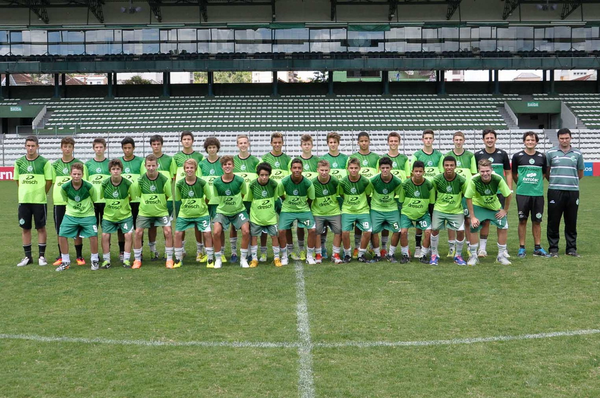 Sub-15 inicia trabalhos visando bom calendário em 2015