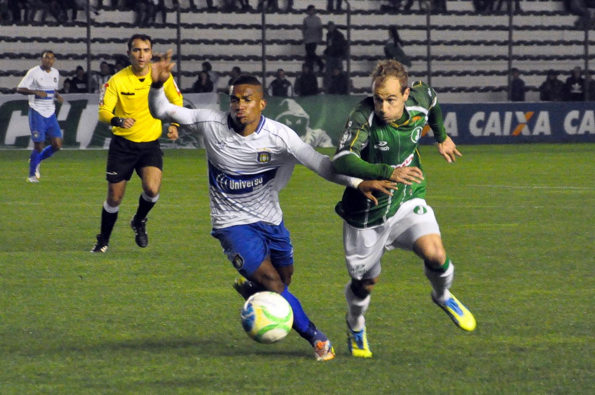 Juventude vence o São Caetano e encosta no G4