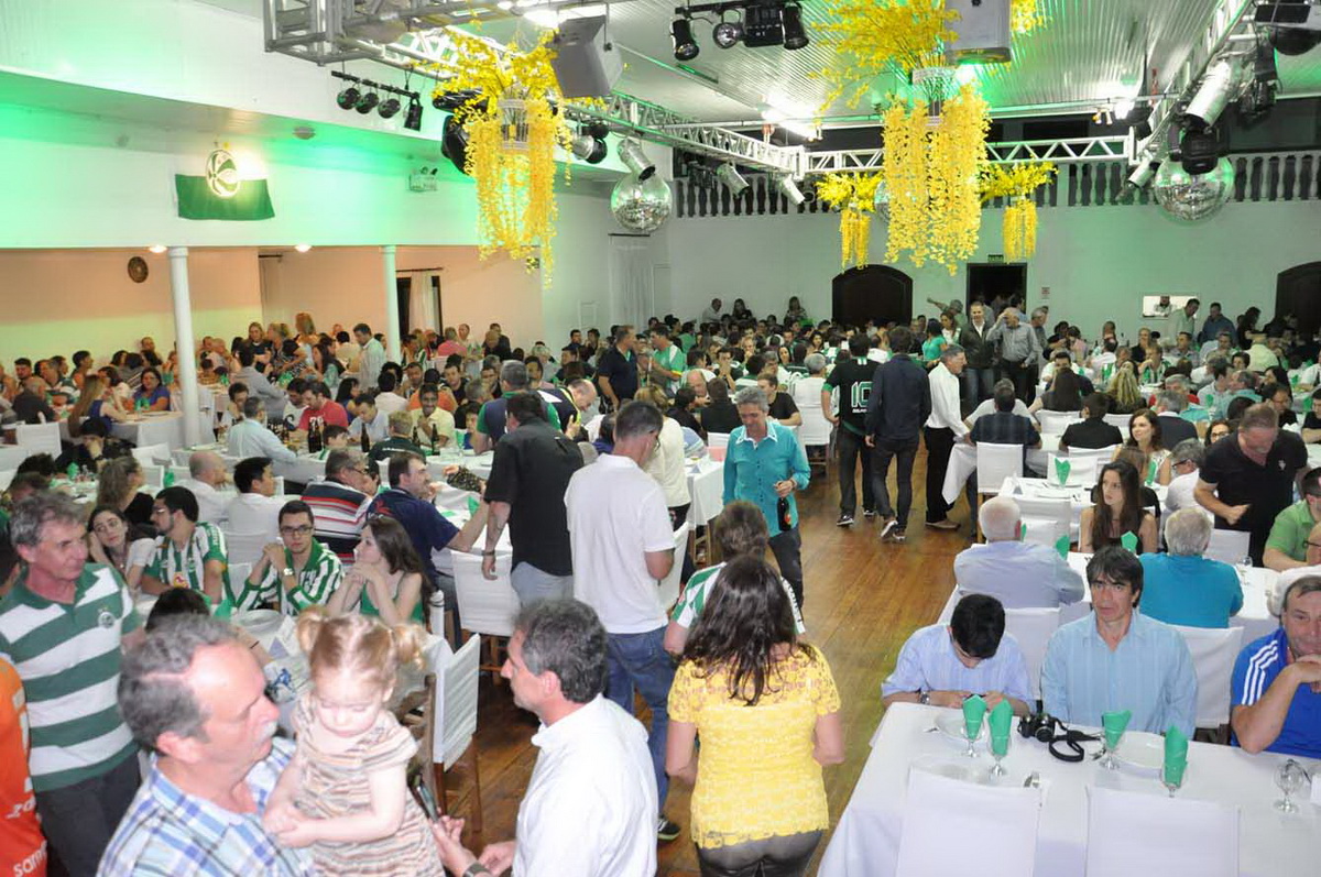 Jantar reúne mais de 500 torcedores em Otávio Rocha