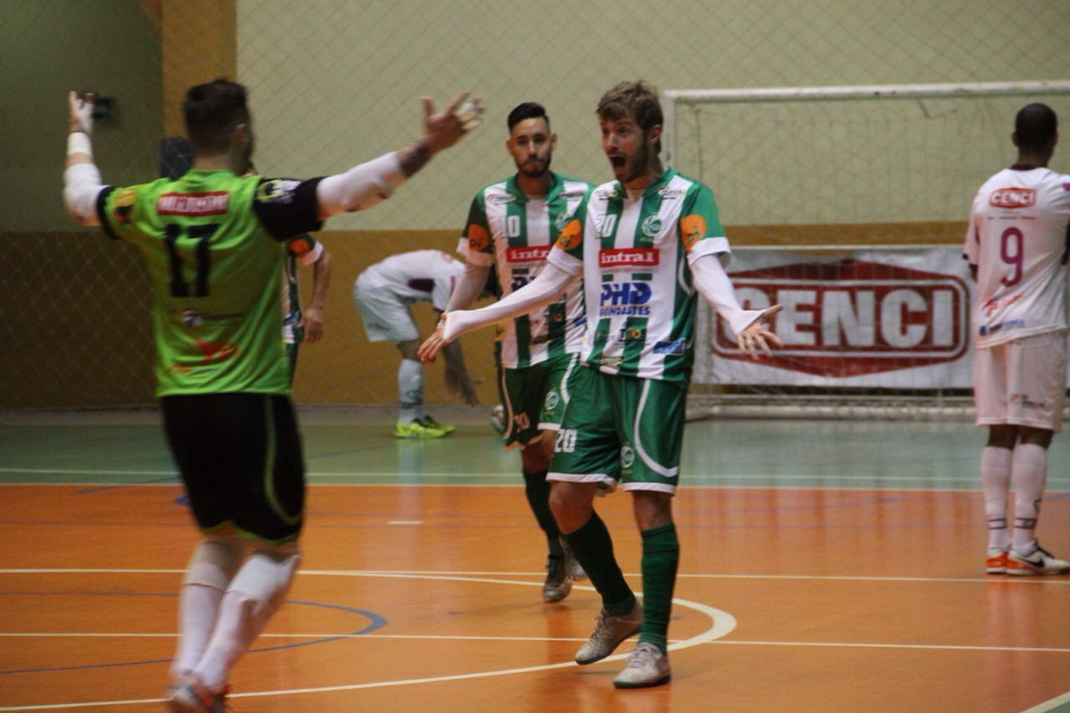 Juventude Futsal vence e assume a liderança da Série Ouro