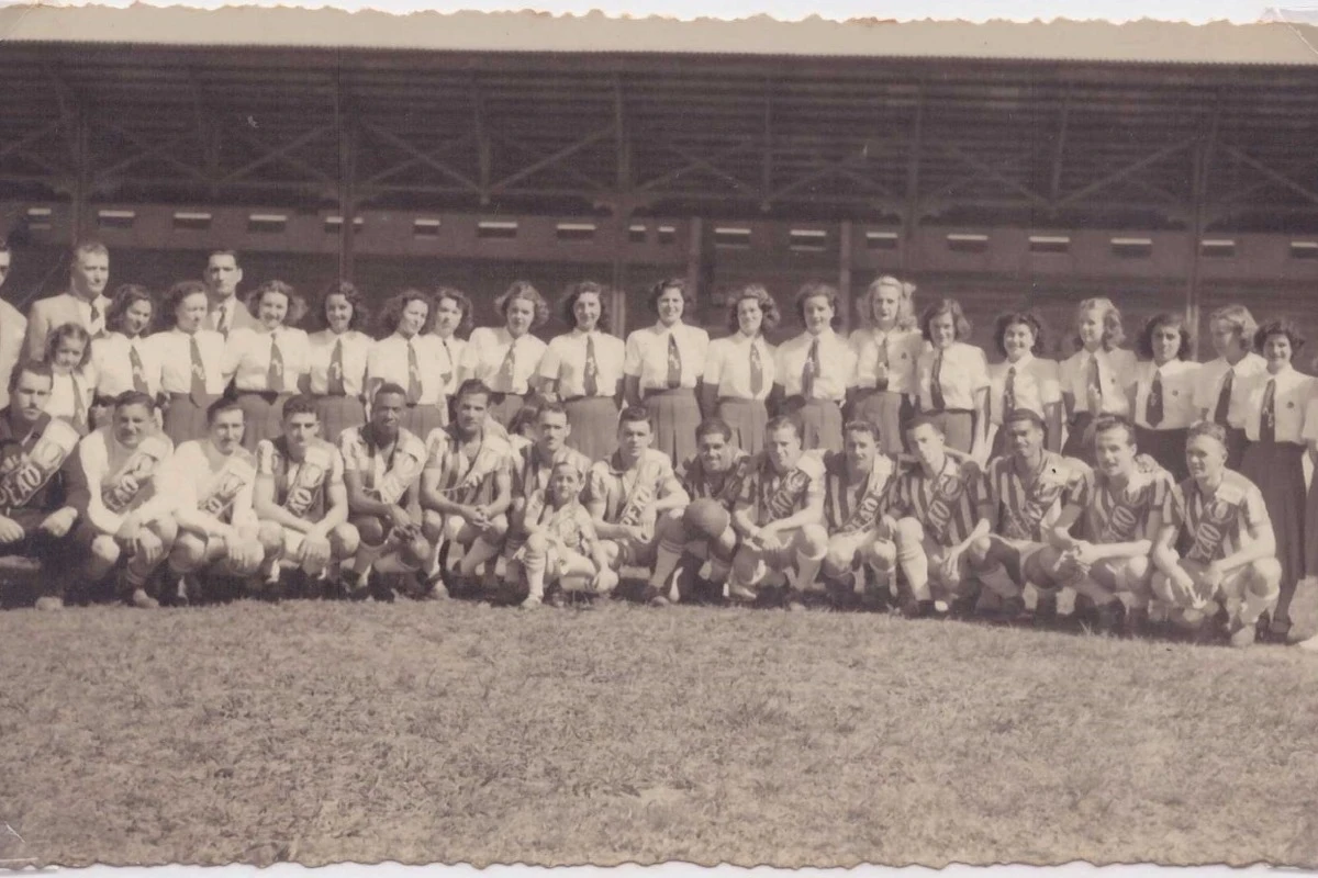 1946