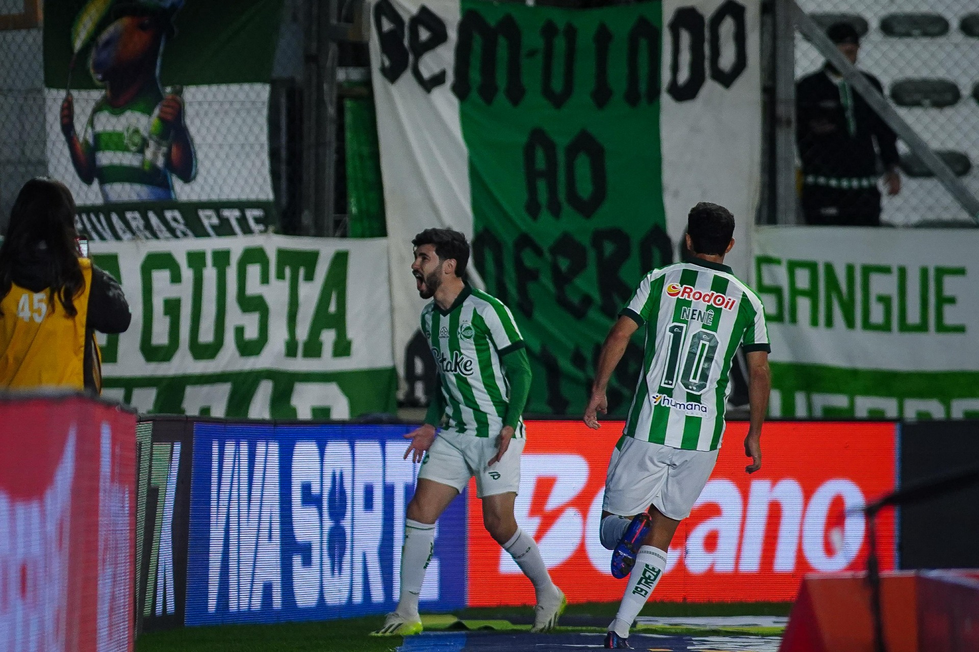 Com gols no primeiro tempo, Juventude vence o Vasco no Alfredo Jaconi